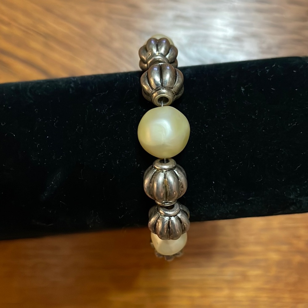 Handmade fashion bracelet 8”